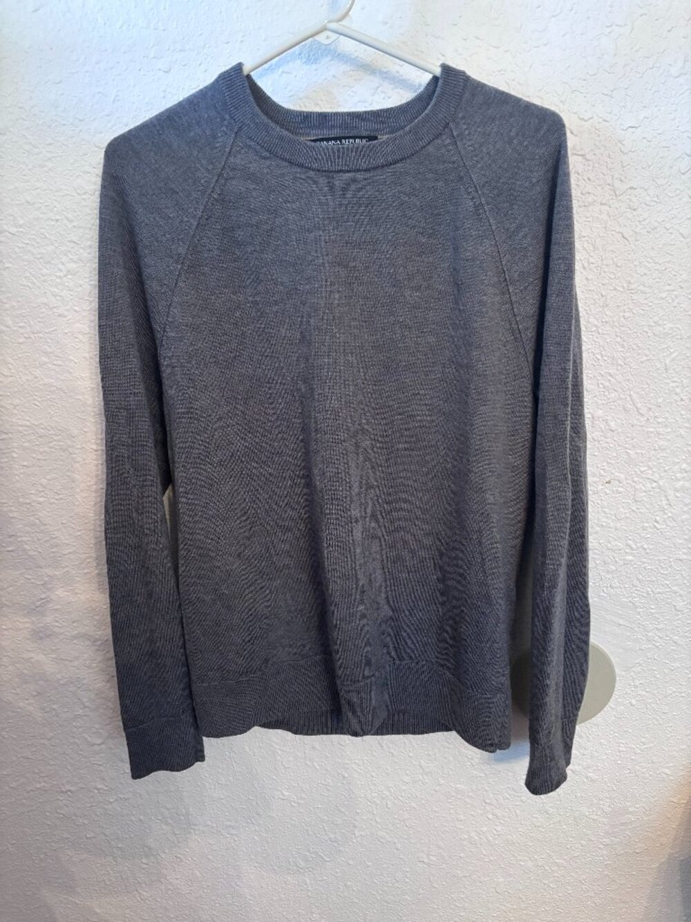 Banana Republic Men's Gray Italian Merino Wool Sweater L Office Layering Preppy